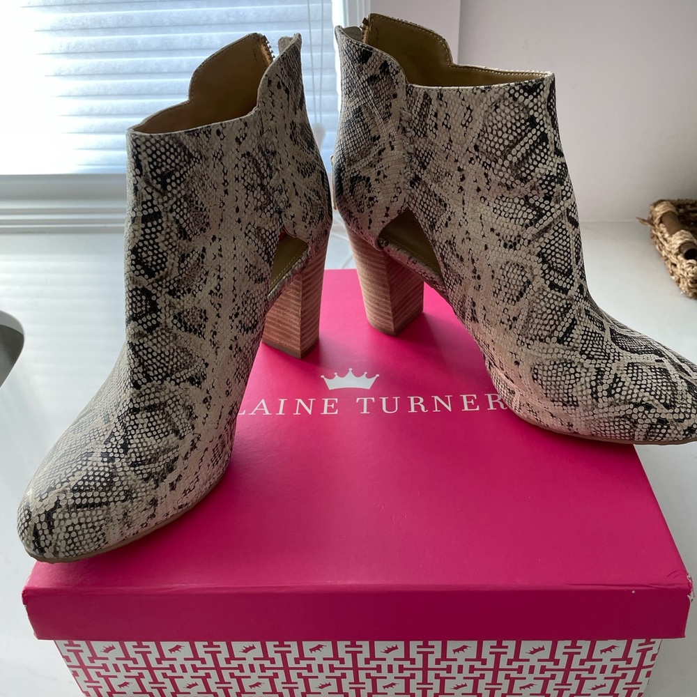 Elaine Turner booties